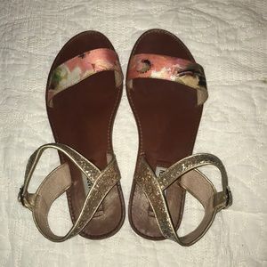 ✨Steve Madden Sandals ✨